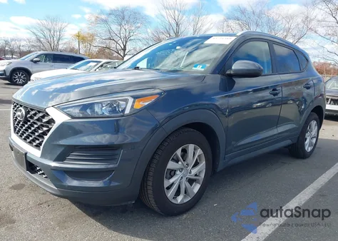 2020 Hyundai Tucson Value z USA, uszkodzony, nr VIN KM8J3CA44LU231698
